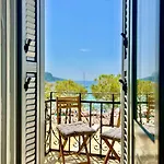 Bed & Breakfast Luxury Seafront 1932 4*