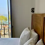 Bed & Breakfast Luxury Seafront 1932 Himarë