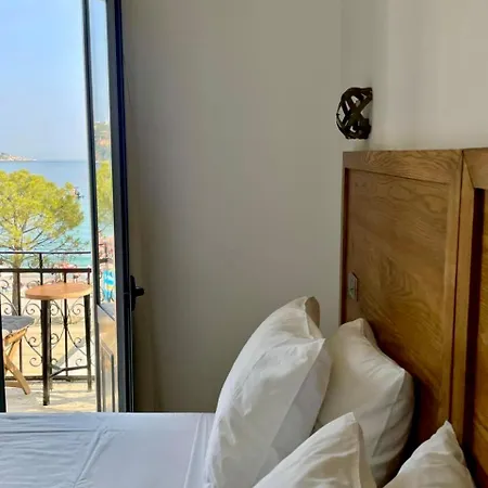 Bed & Breakfast 1932 Himare