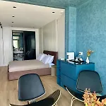 B&B Luxury Seafront 1932 4*