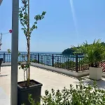 Luxury Seafront 1932 히마레
