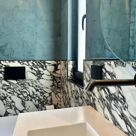 Bed & Breakfast Luxury Seafront 1932 Himare Himare