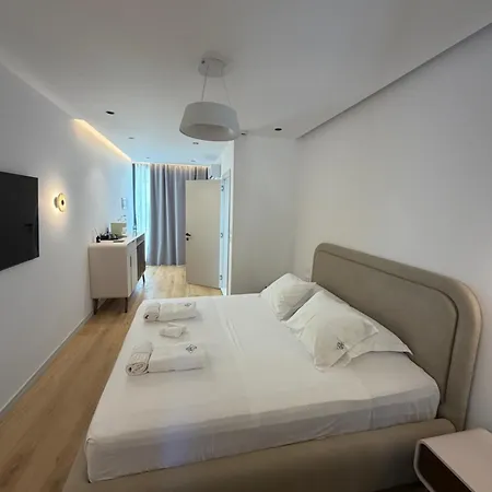 Luxury 1932 לינה וארוחת בוקר 4*