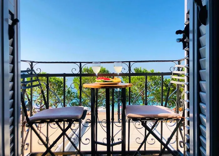 Luxury Seafront 1932