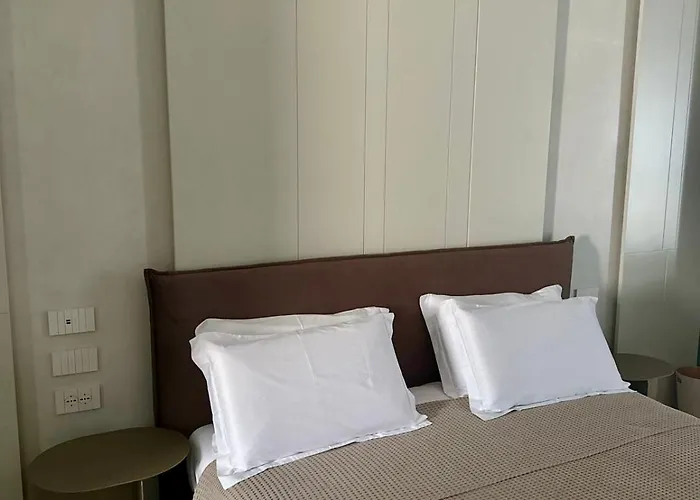 Luxury Seafront 1932 希马拉